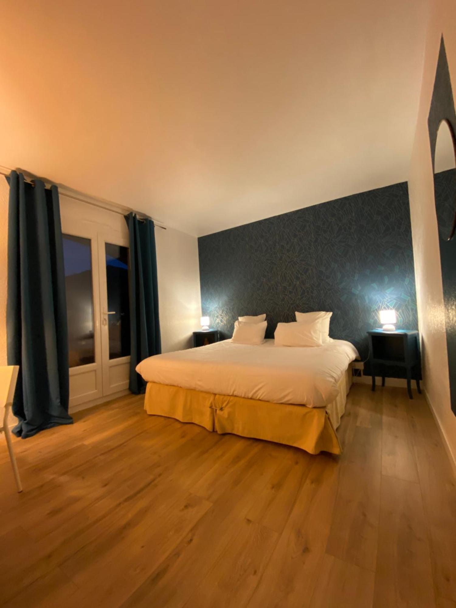 Logis Hotel Medieval, Montelimar Nord Rochemaure Εξωτερικό φωτογραφία
