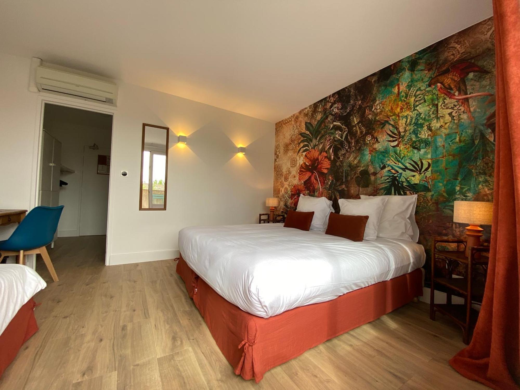 Logis Hotel Medieval, Montelimar Nord Rochemaure Εξωτερικό φωτογραφία