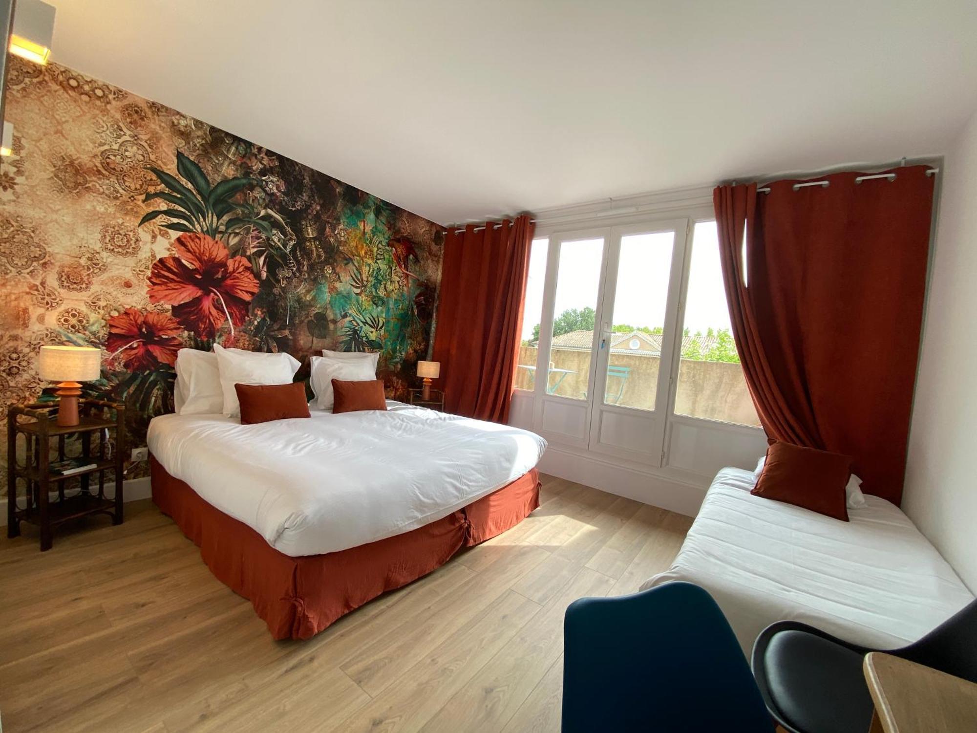 Logis Hotel Medieval, Montelimar Nord Rochemaure Εξωτερικό φωτογραφία