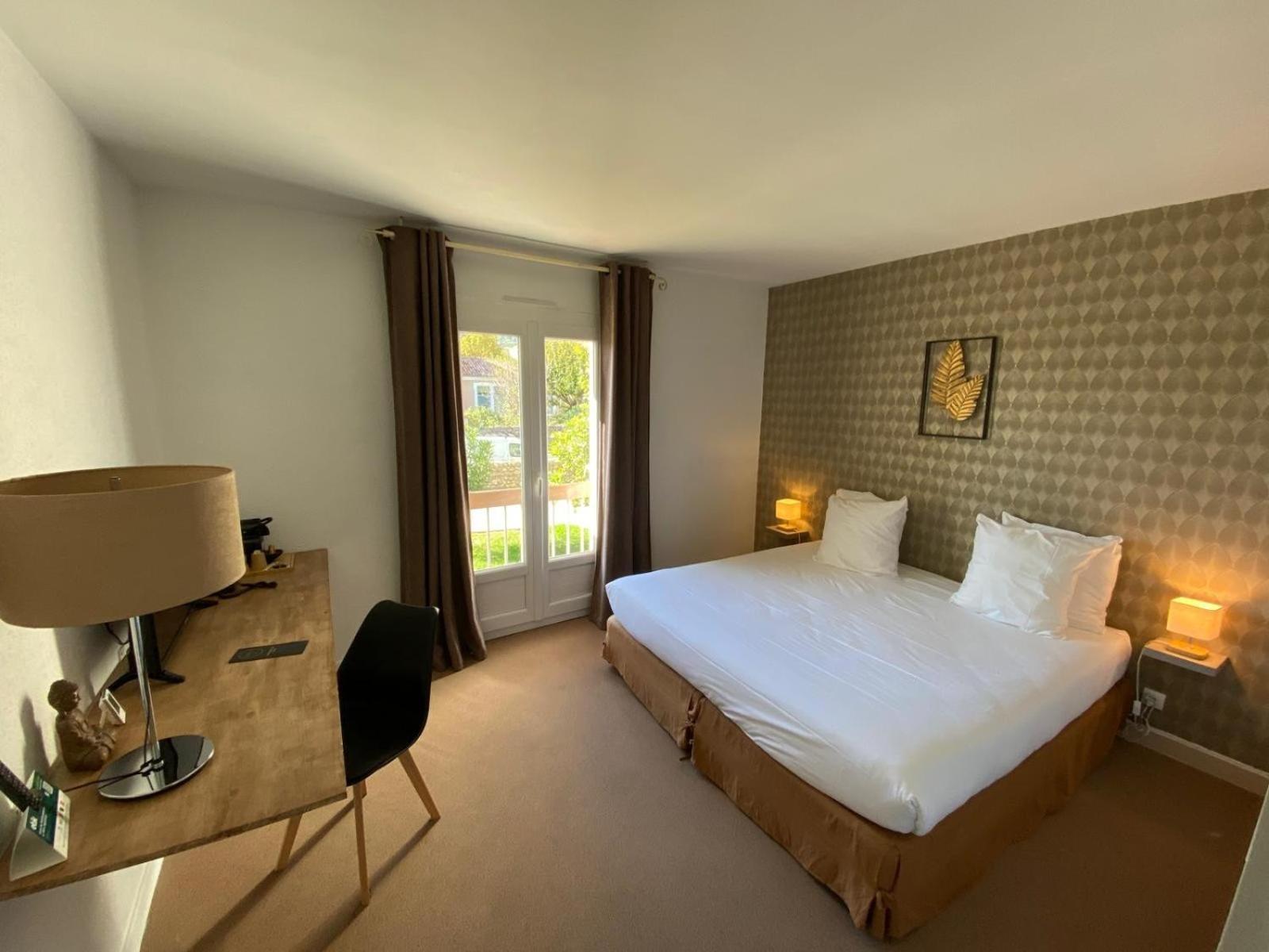 Logis Hotel Medieval, Montelimar Nord Rochemaure Εξωτερικό φωτογραφία