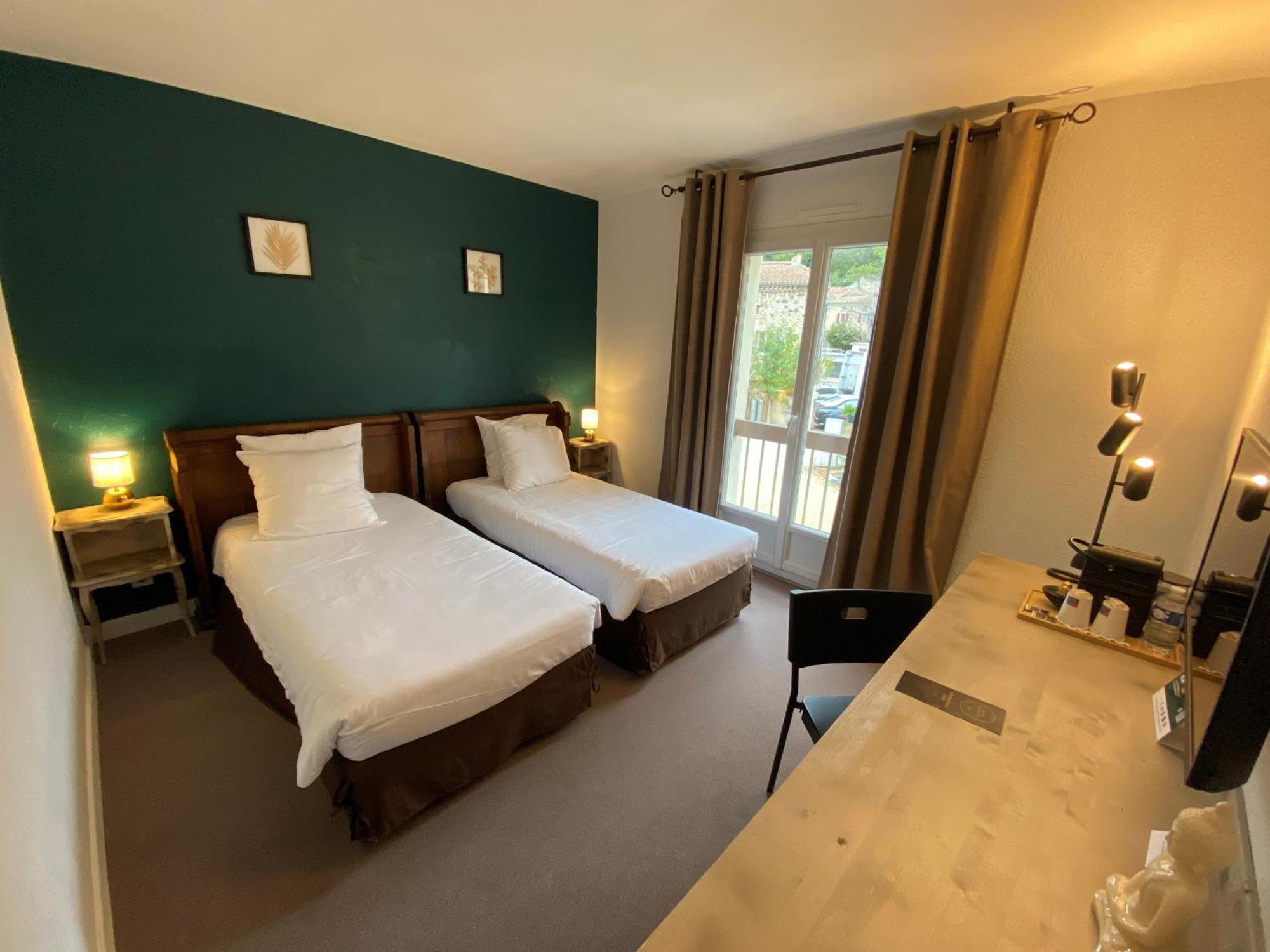 Logis Hotel Medieval, Montelimar Nord Rochemaure Εξωτερικό φωτογραφία