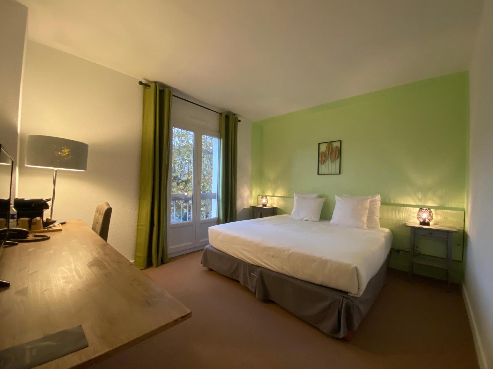 Logis Hotel Medieval, Montelimar Nord Rochemaure Εξωτερικό φωτογραφία